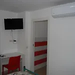 Deluxe 3*