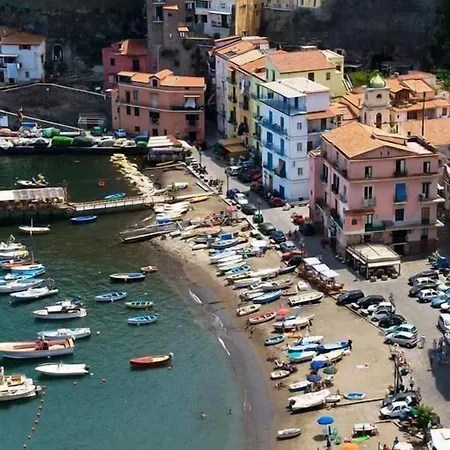 Deluxe Alojamento de Acomodação e Pequeno-almoço 3*